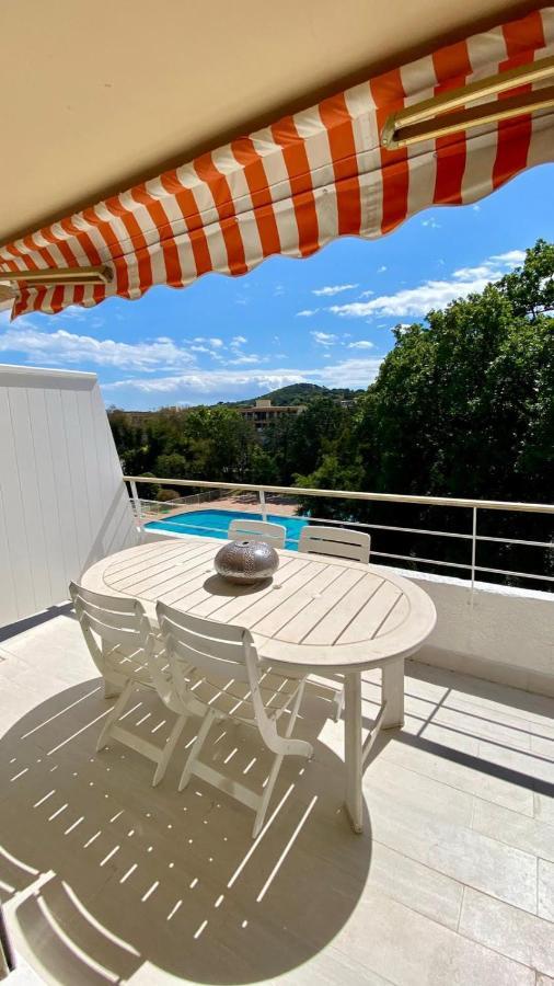 Charming Studio With Pool In Saint Tropezアパートメント エクステリア 写真